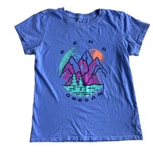 Blue 84 Bend Oregon Cascade Mountains Graphic T-shirt - Blue Lavender - Large